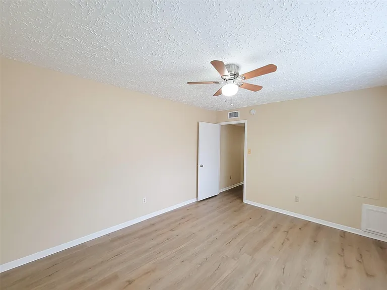 2118 Steamboat Run — Photo 28