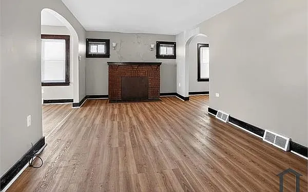 1417 Evanston St — Photo 5