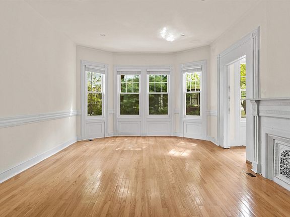 3rd image of 66 Gates Ave Floor 1