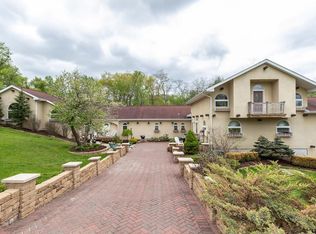 115 Wildwood Dr, Winona, MN 55987