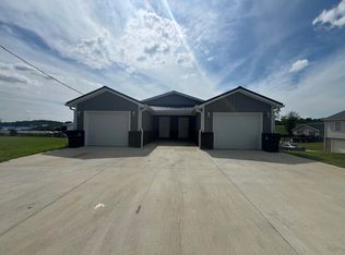314 Park Ave #B, Somerset, KY 42503