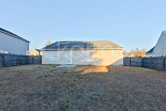 261 Alexander Pointe Dr — Photo 18