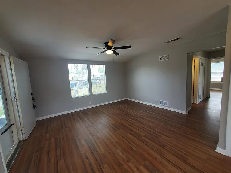 654 Santa Monica St — Photo 11