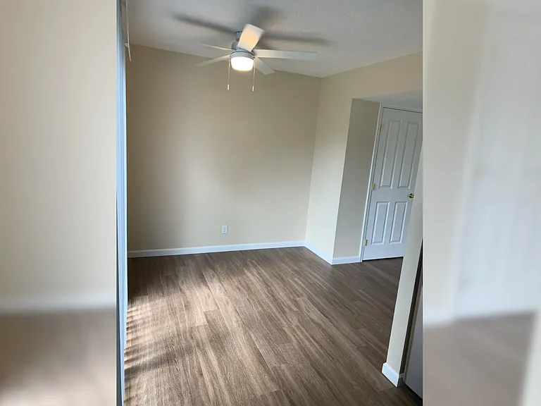 Orchard Terrace Apartments — Photo 19