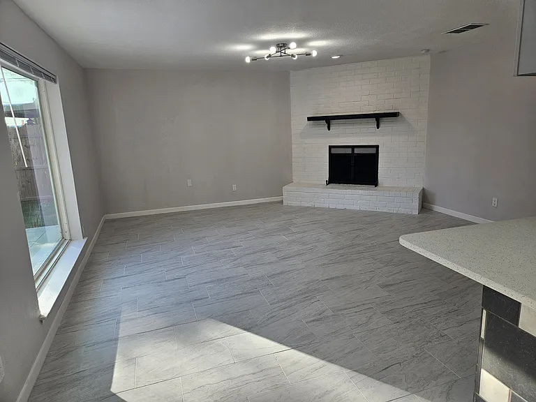 721 Fair Meadows Dr — Photo 6