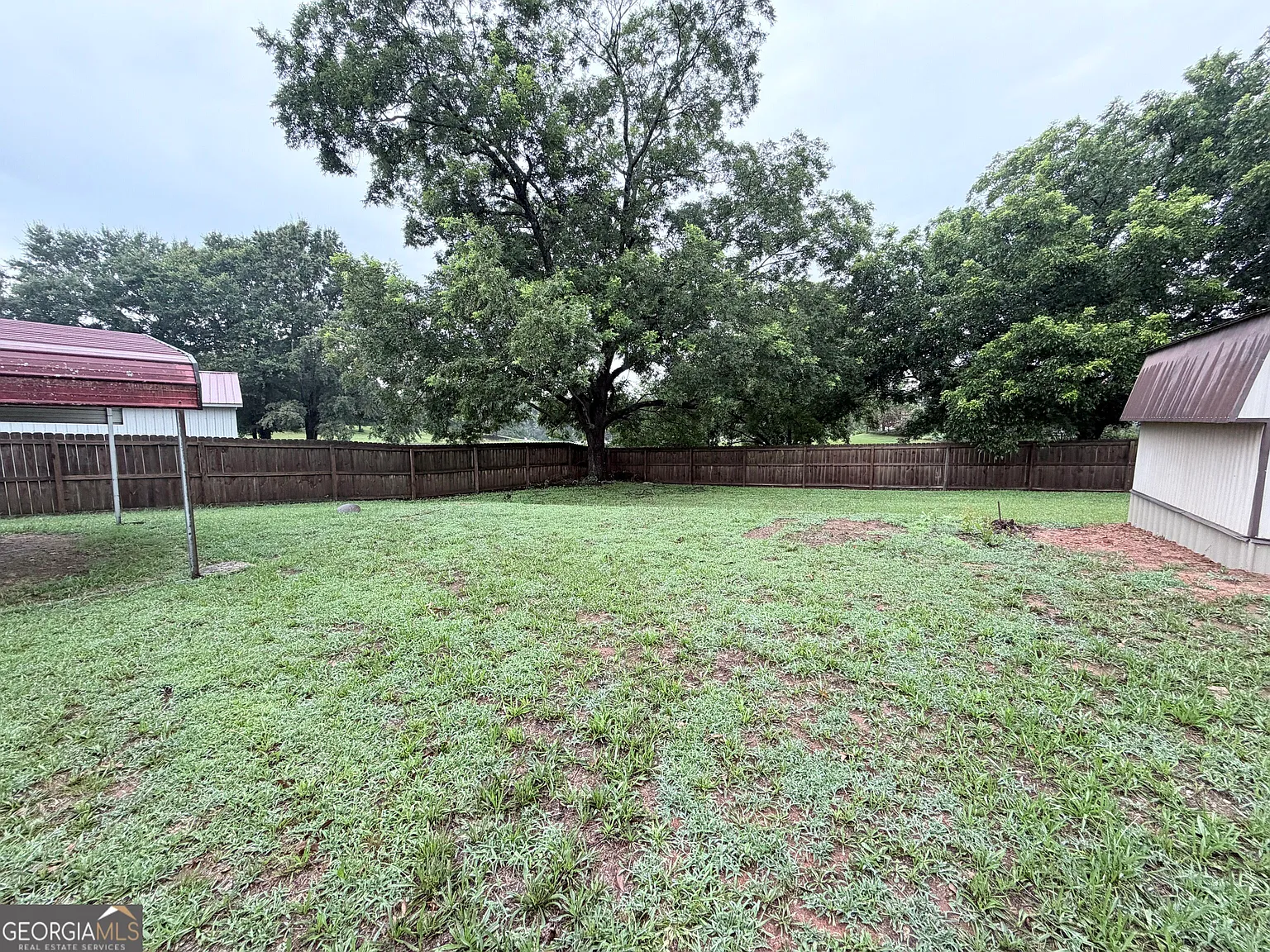 2 bed, 1.0 bath, 968 sqft, $1,350 — Photo 2
