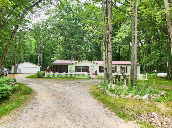 5240 Oak Run, Farwell, MI 48622