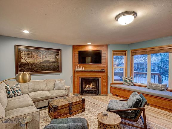 2nd image of 404 N 23rd Ave