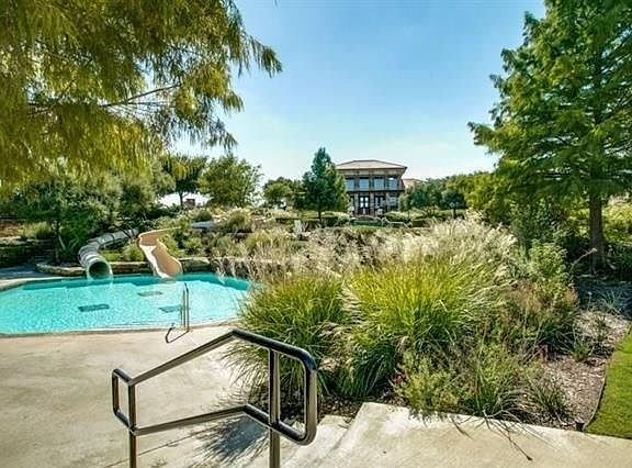 5th image of 5001 Meyers Ln