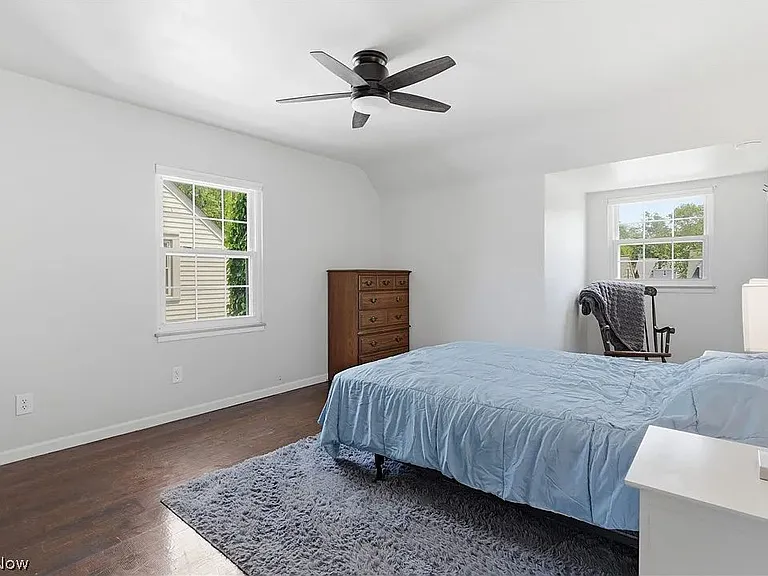 430 Canterbury Rd — Photo 11