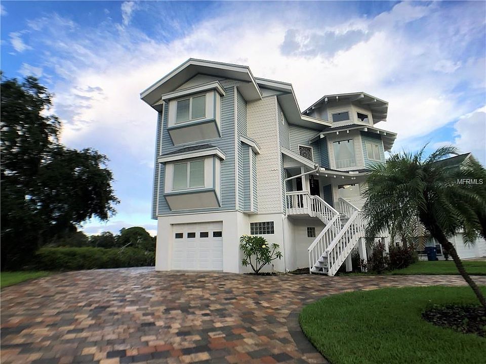 1st image of 212 Lagoon Dr