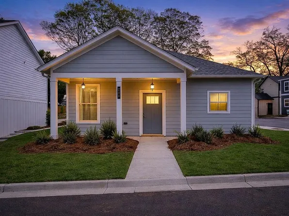 200 Maddux St, Fayetteville, GA 30214