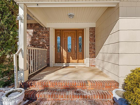 2nd image of 639 Tennent Road