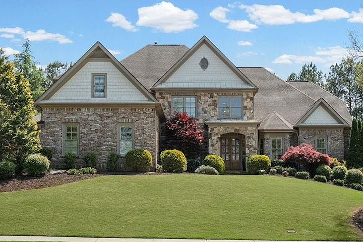 5664 Brendlynn Dr
