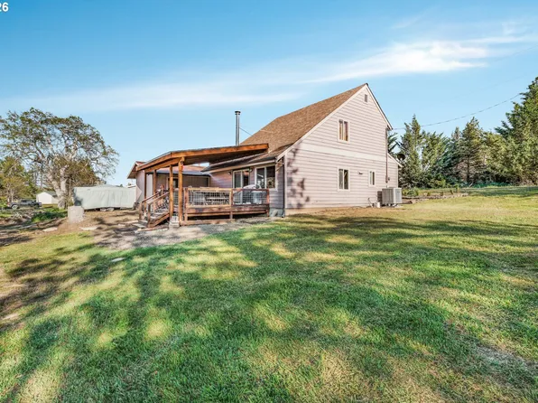 127 S Mike Rd, Tygh Valley, OR 97063