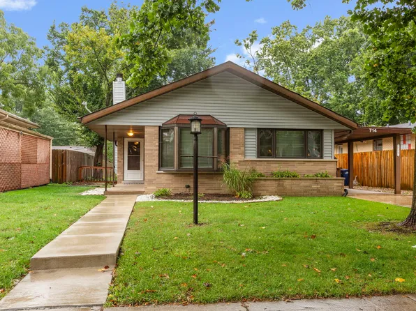 714 Jonquil Ter, Deerfield, IL 60015