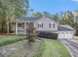 319 King James Dr, Dallas, GA 30157
