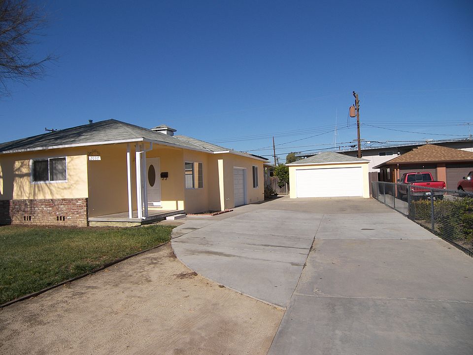 1st image of 2097 Lynnhaven Dr