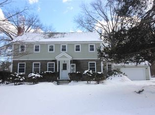 2378 Cayuga Rd, Niskayuna, NY 12309