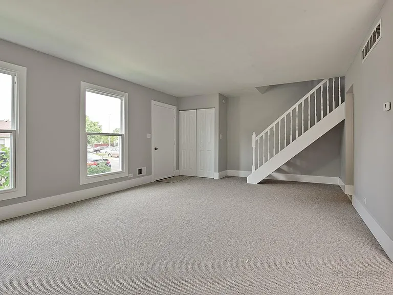 1804 Jamestown Cir — Photo 1