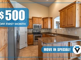 3723 E Rock Creek Rd #O-11, Eagle Mountain, UT 84005