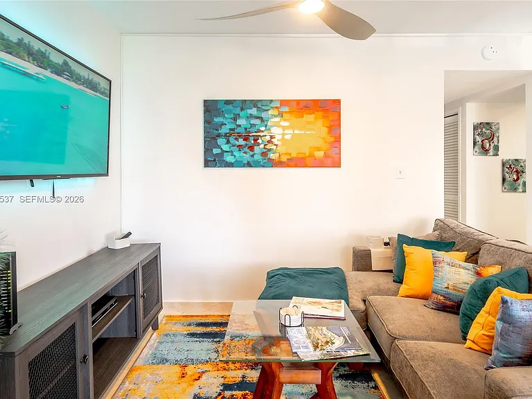 1000 West Ave #501 — Photo 7