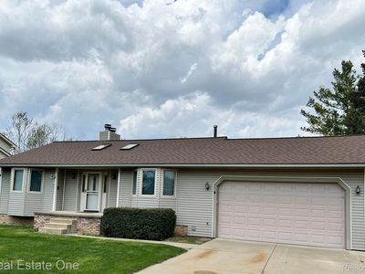 3040 Shewbird, Wixom, MI, 48393