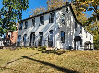 450 S Hanover St APT 3, Pottstown, PA 19465
