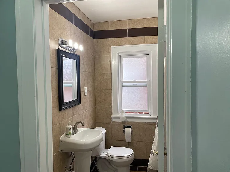 7337 Jonathon St — Photo 6