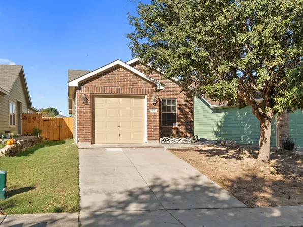 836 Villagepoint Ln, Fort Worth, TX 76108
