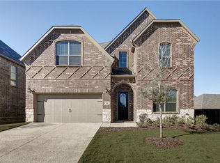 290 Aaron Dr, Lewisville, TX 75067