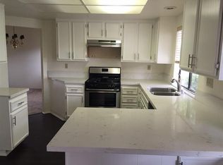 2052 Crosscreek Rd, Chula Vista, CA 91913