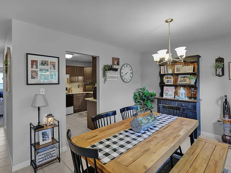 665 Walnut Tree Dr #665 — Photo 5