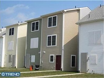 2nd image of 762 Union St