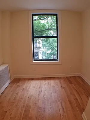 Rented by Roberto Guilbet, LREB | media 21