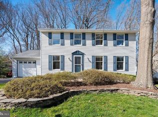 9512 Tinker Ct, Burke, VA 22015