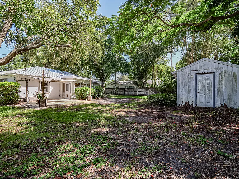 2158 Seville Ave — Photo 34