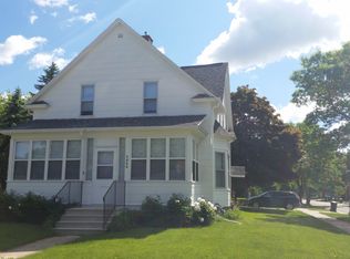 1420 S Jackson St, Appleton, WI 54915