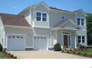 1 Terrace Park Ln, New Rochelle, NY 10805