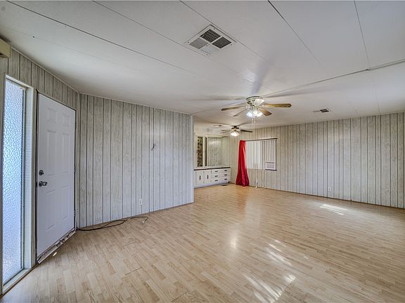 5th image of 1605 Dean Drive