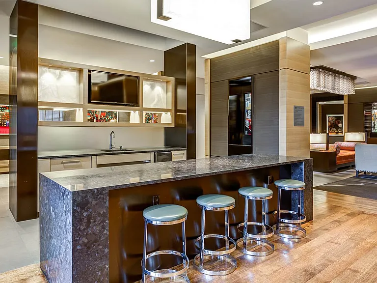 The Kensington — Photo 10