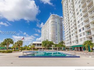 500 Bayview Dr APT 117, Sunny Isles Beach, FL 33160