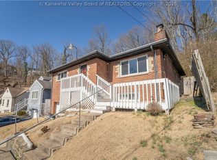 670 Forest Cir, South Charleston, WV 25303