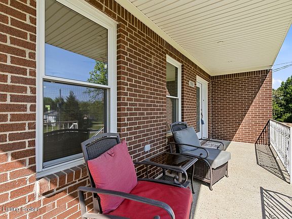 5th image of 1500 Holly Ave