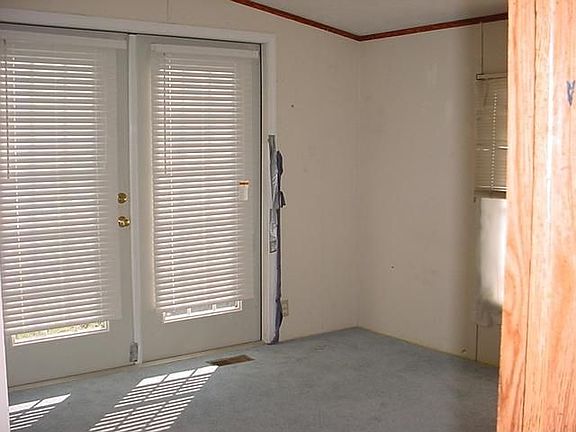 3rd image of 156 River Dr