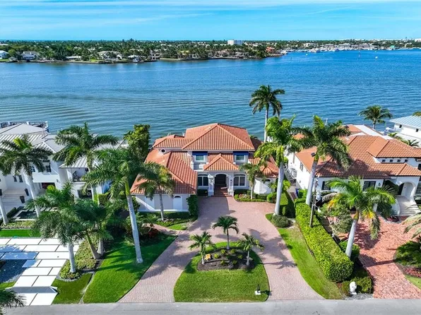 1942 Kingfish RD, NAPLES, FL 34102