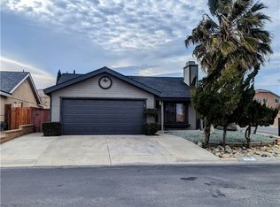 9140 Aspenwood Ln, Hesperia, CA 92344