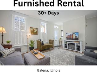 117 N Bench St, Galena, IL 61036