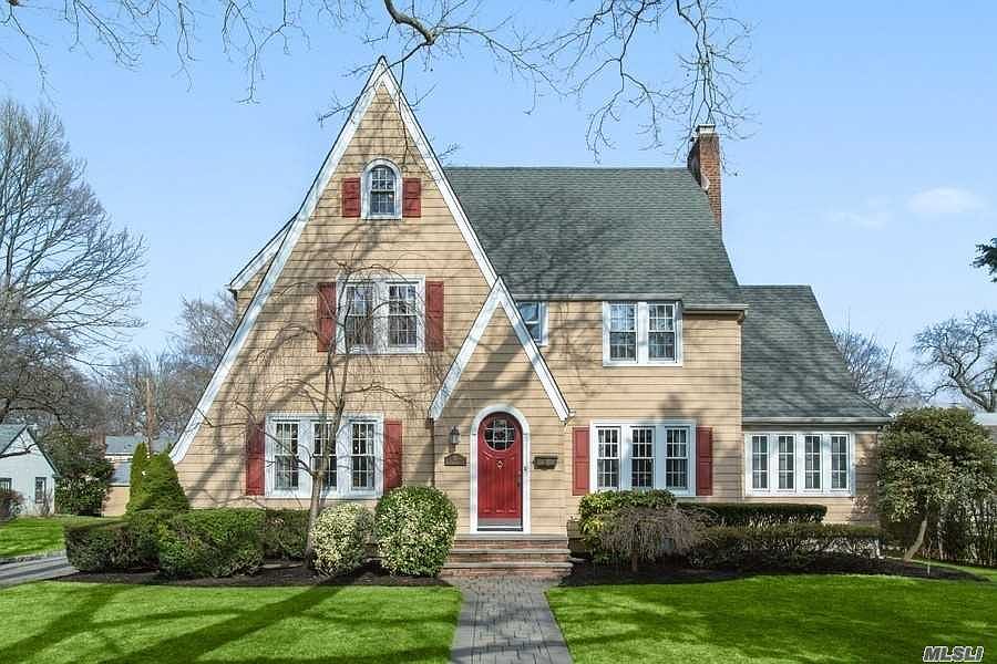 1st image of 33 Magnolia Ave