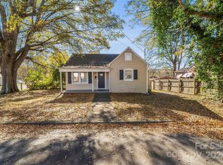 601 W 2nd St, Cherryville, NC 28021